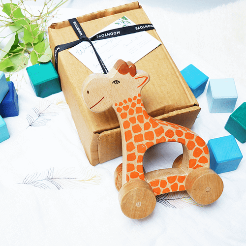 best wooden toys India - giraffe with box