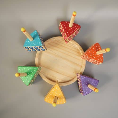 design of cutting wooden cake toy